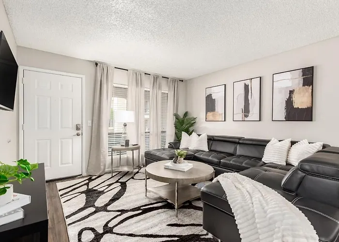 Modern, Comfy Near Asu & Phx Airport Apartment Tempe