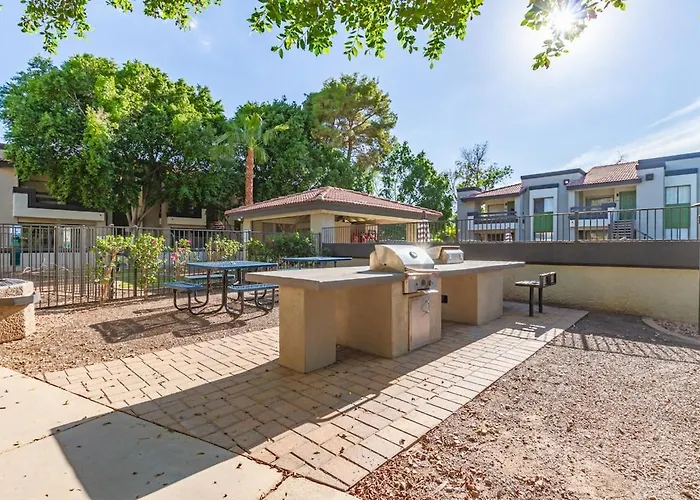 Apartment Modern, Comfy Near Asu & Phx Airport *